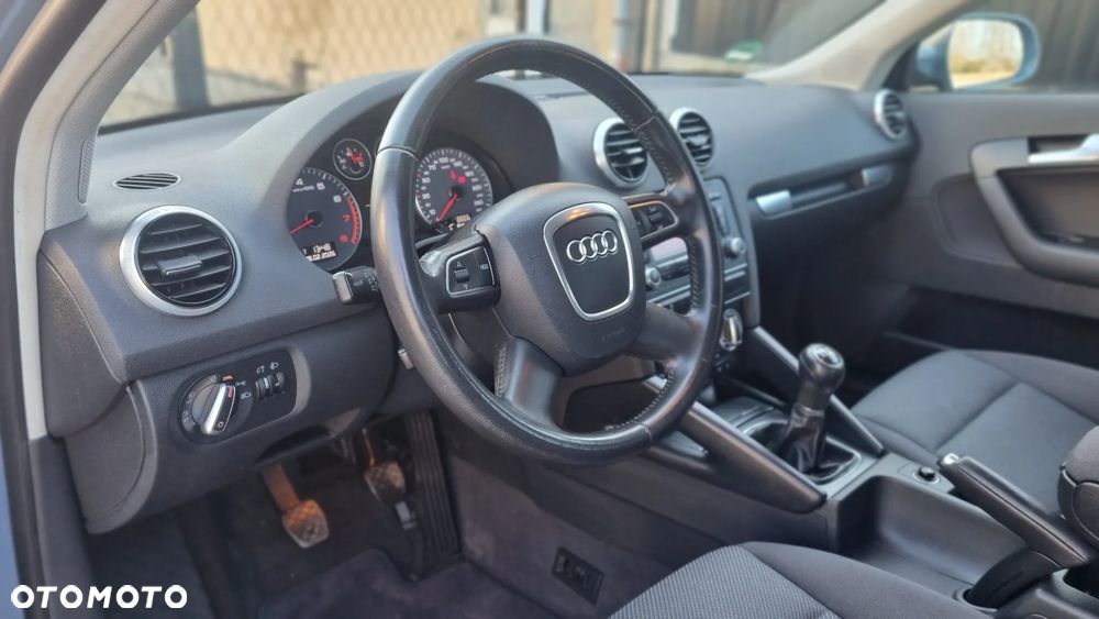 Audi A3 Sportback 1.2 TFSI Ambition - 11
