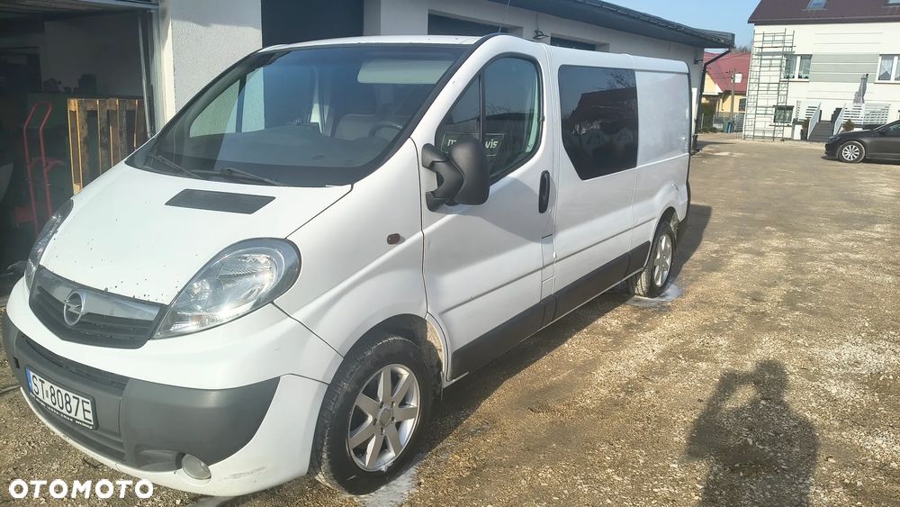 Opel Vivaro - 1