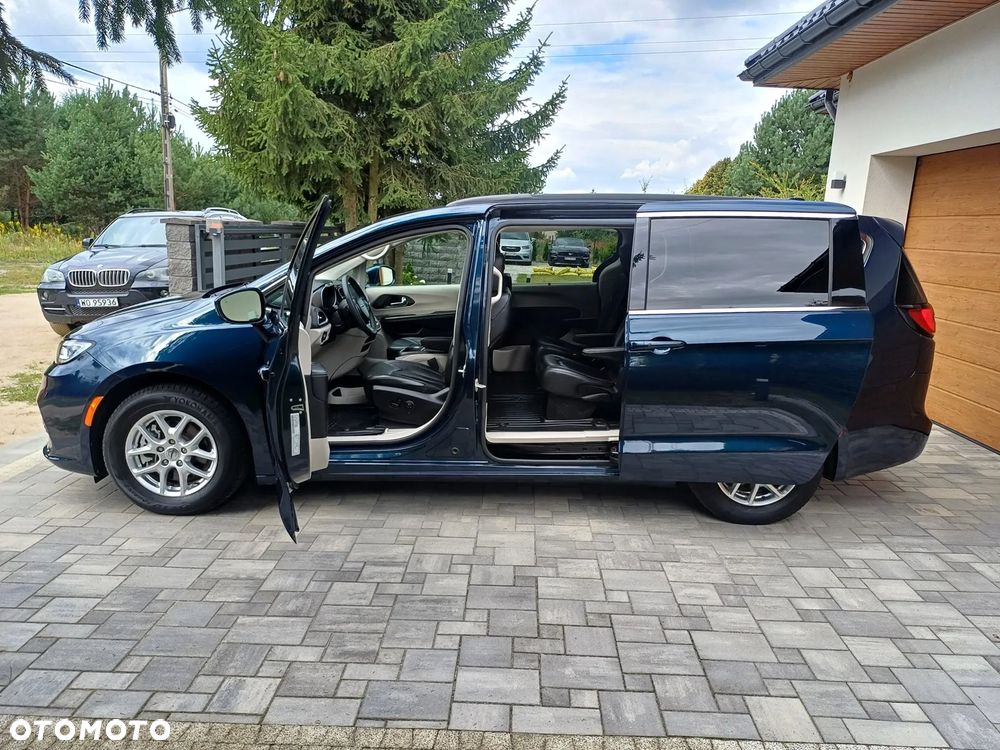 Chrysler Pacifica - 5