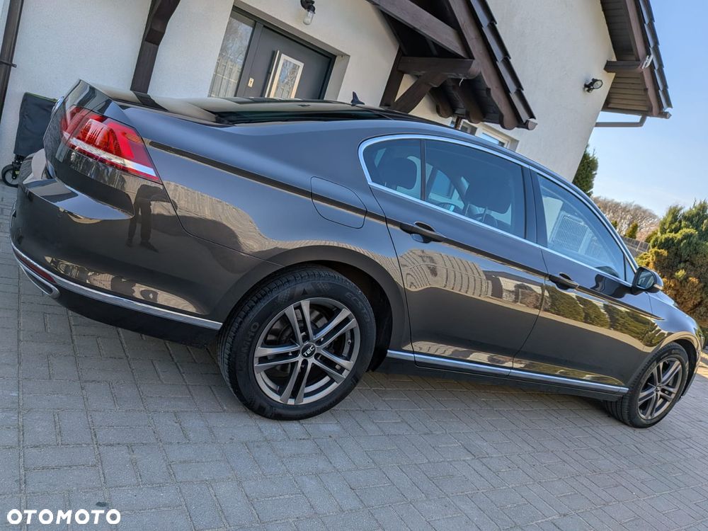 Volkswagen Passat 2.0 TDI SCR DSG Highline - 9