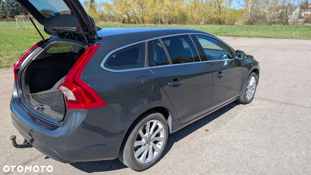 Volvo V60 - 11