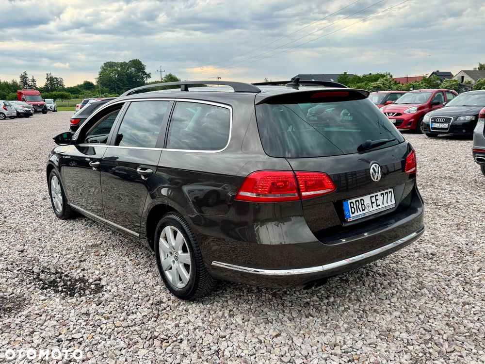 Volkswagen Passat - 2