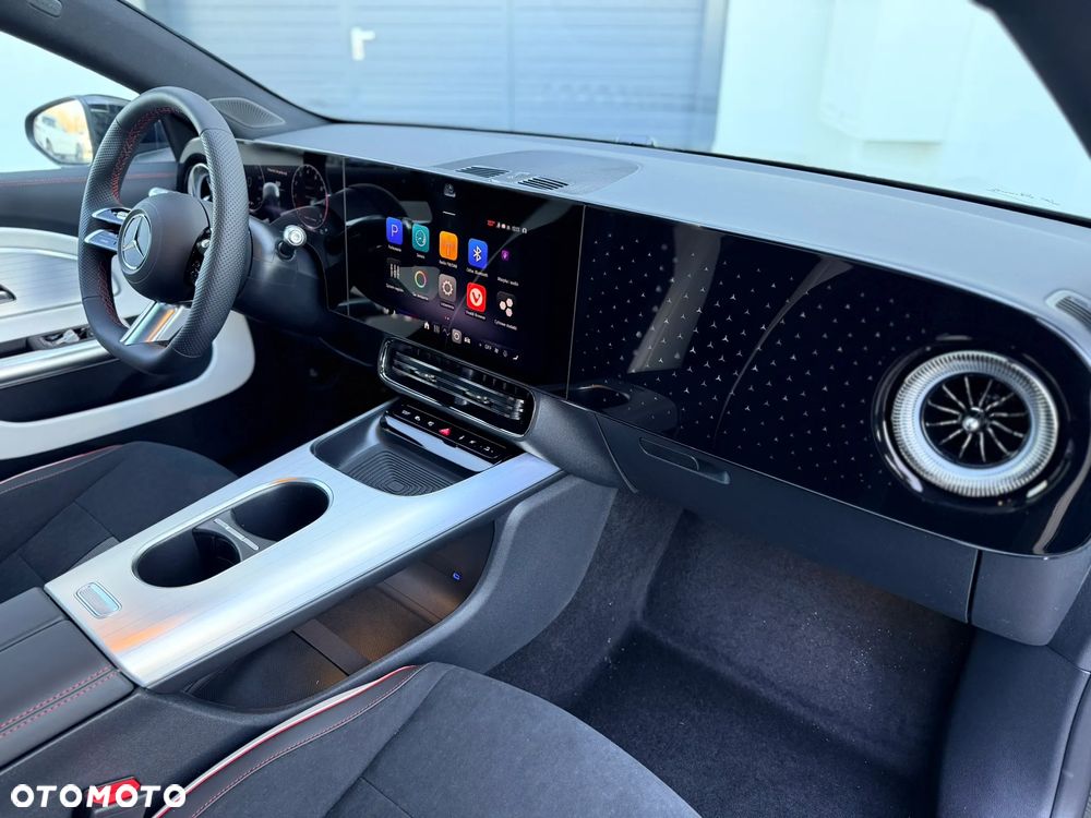 Mercedes-Benz CLA - 27