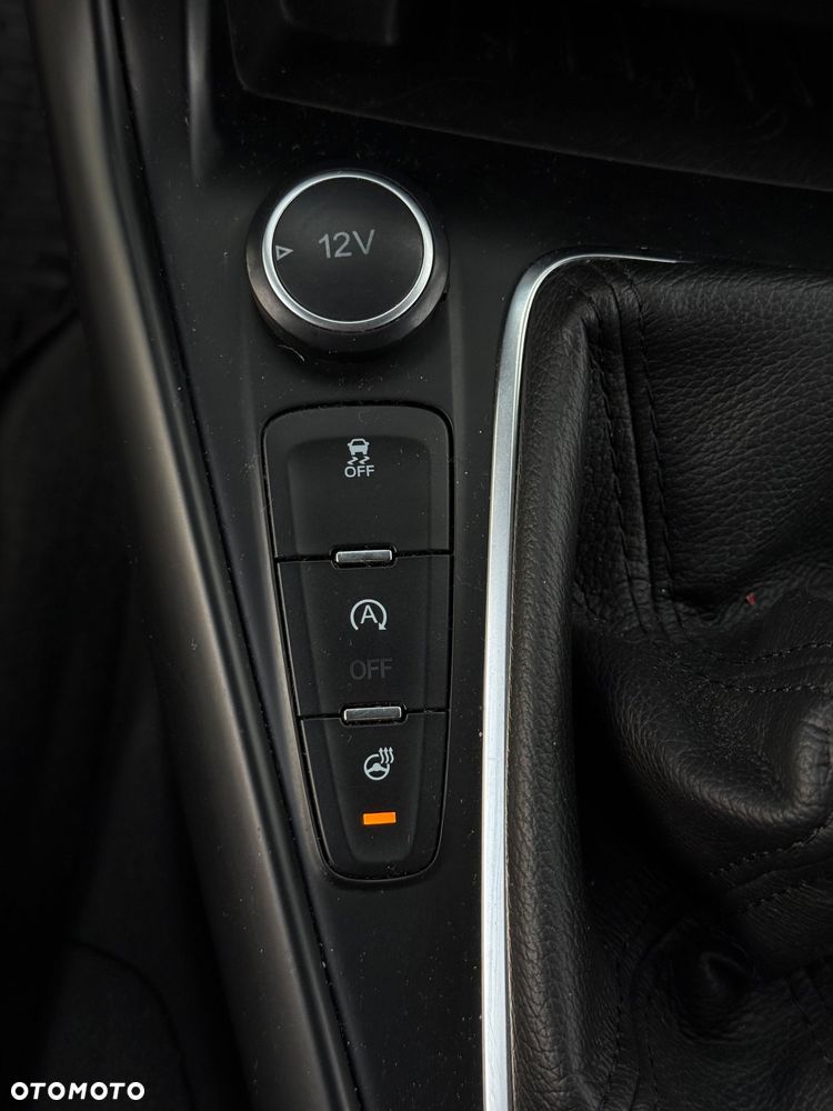 Ford Focus 2.0 EcoBoost ST - 27