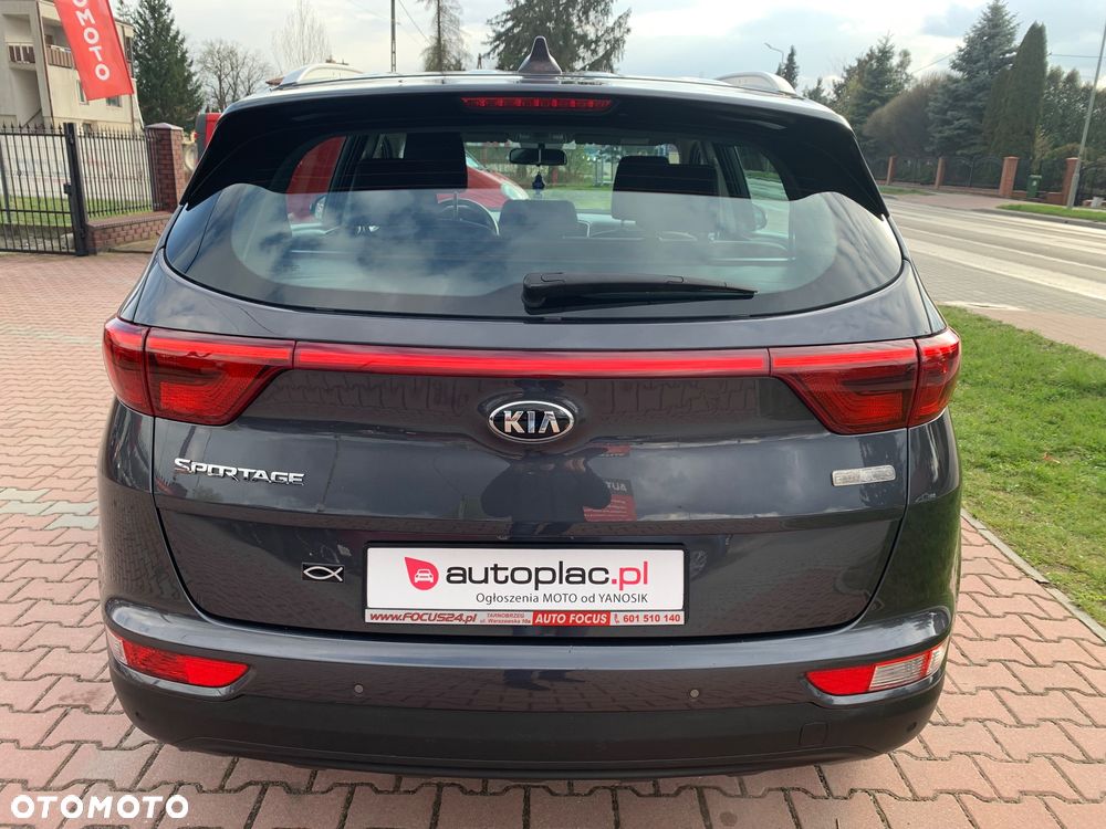 Kia Sportage 1.6 GDI 2WD Black Edition - 8