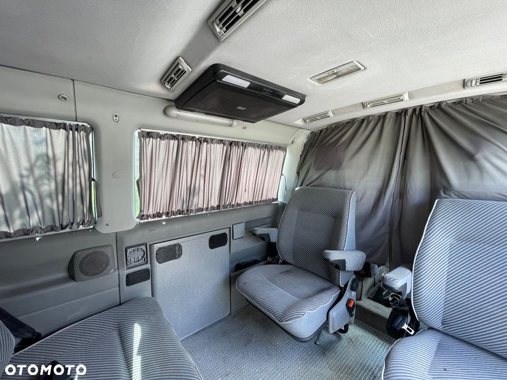 Volkswagen Multivan - 35