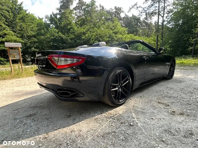 Maserati GranCabrio Sport - 15