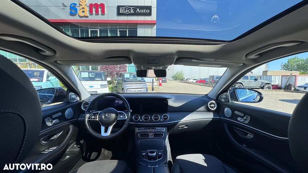 Mercedes-Benz E 300 Aut. - 30