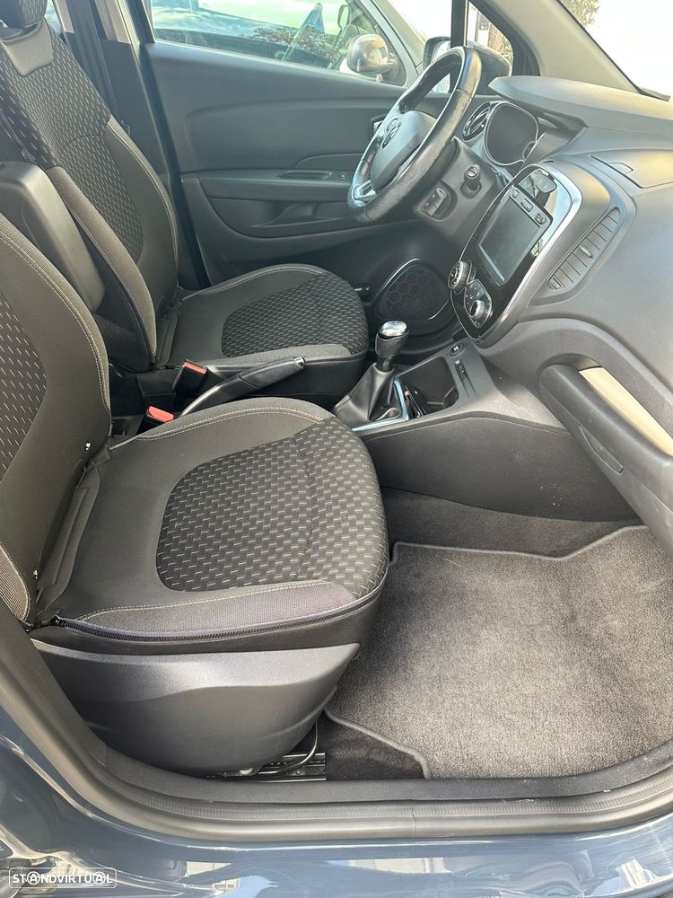 Renault Captur - 13