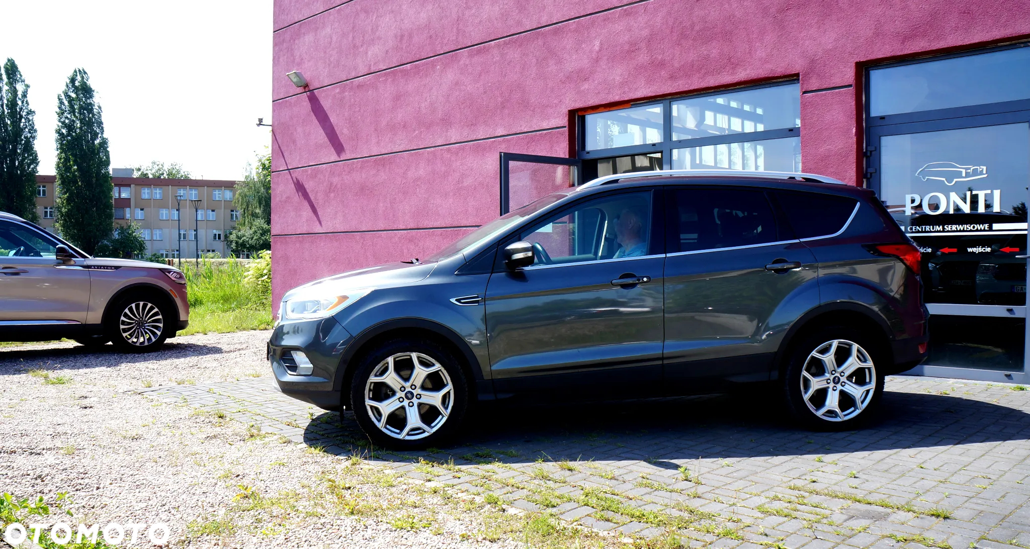 Ford Escape 2.0 EcoBoost AWD Titanium - 17