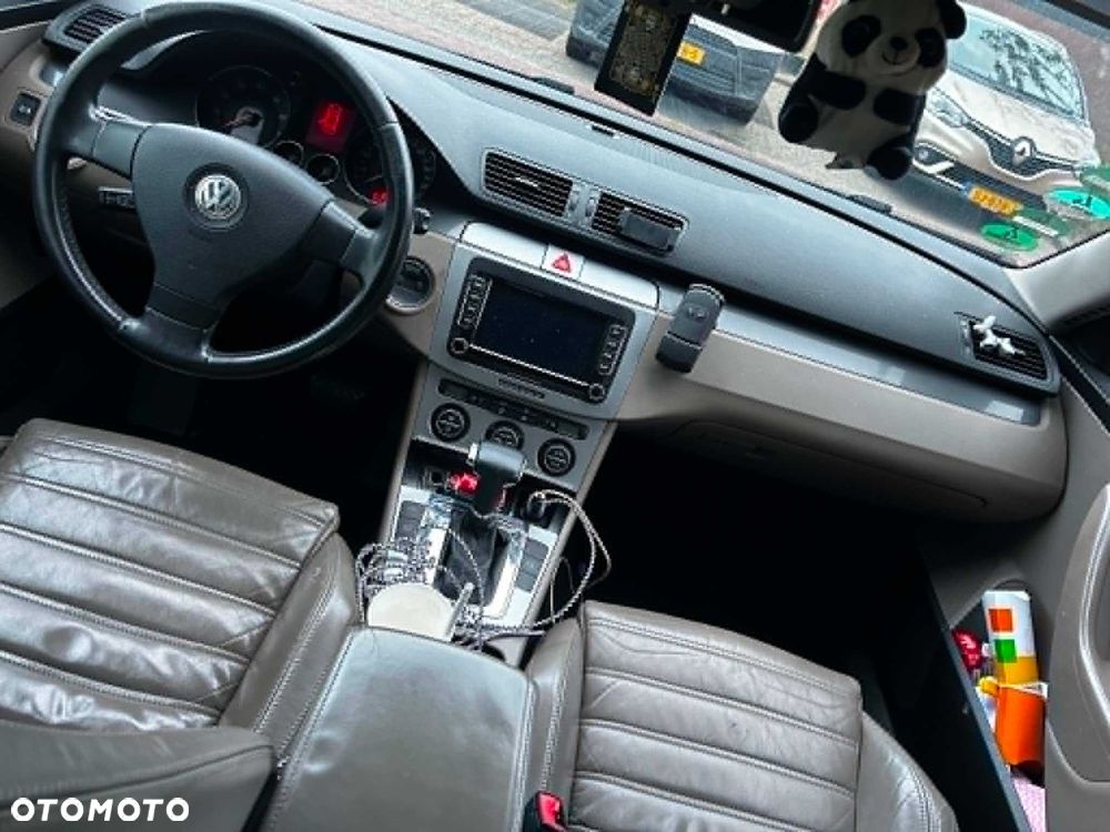 Volkswagen Passat - 5