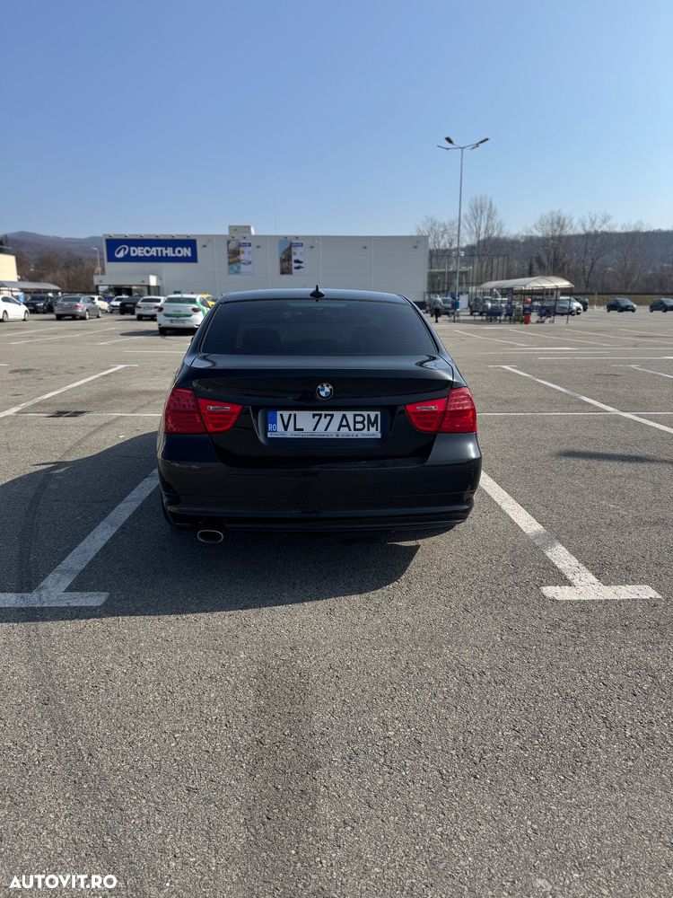 BMW Seria 3 320d - 6