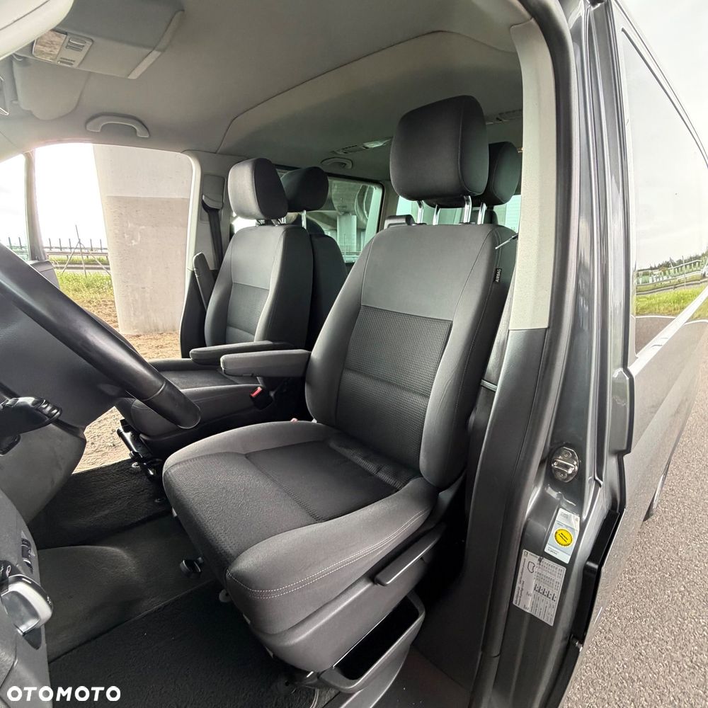 Volkswagen Multivan - 28