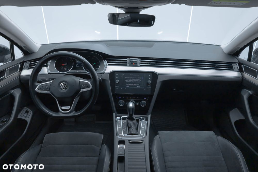 Volkswagen Passat 2.0 TDI 4Mot Elegance DSG - 16