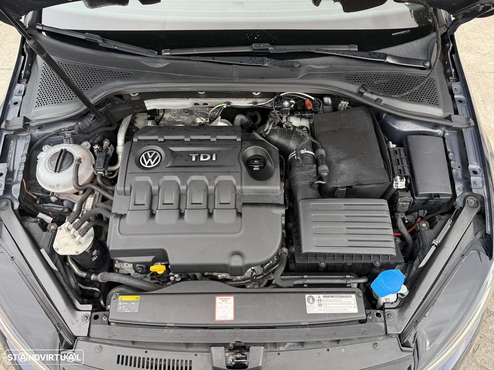 VW Golf 2.0 TDi GTD DSG - 28