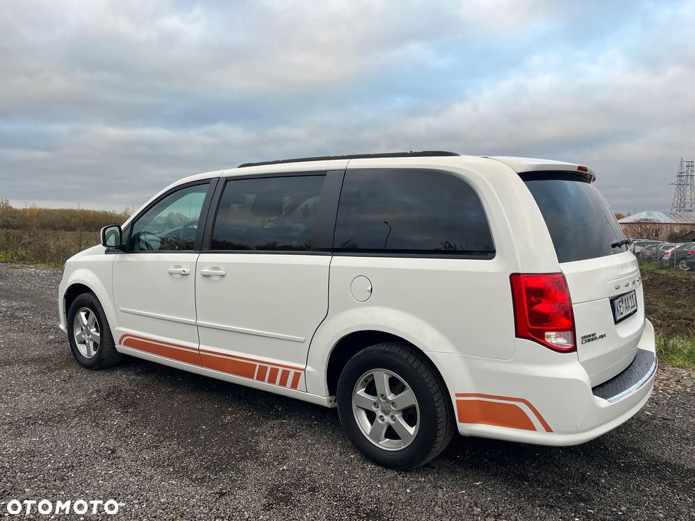 Dodge Grand Caravan 2012 photo 4
