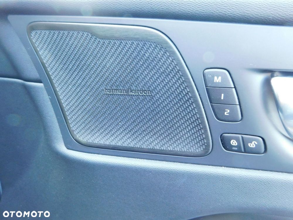 Volvo XC 60 B4 D Plus Bright - 15
