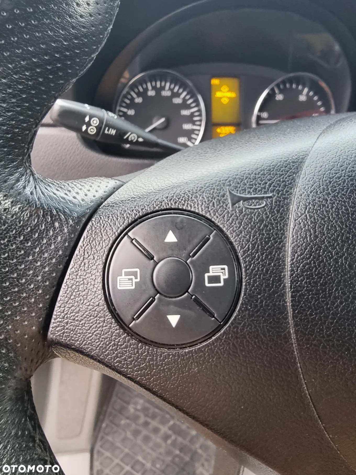 Mercedes-Benz SPRINTER - 17