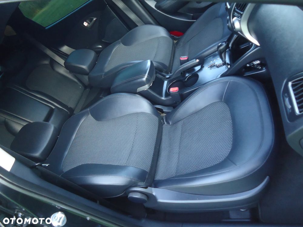 Hyundai ix35 2.0 4WD Automatik Premium - 28