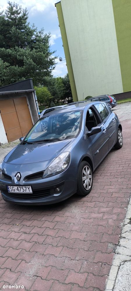 Renault Clio - 2