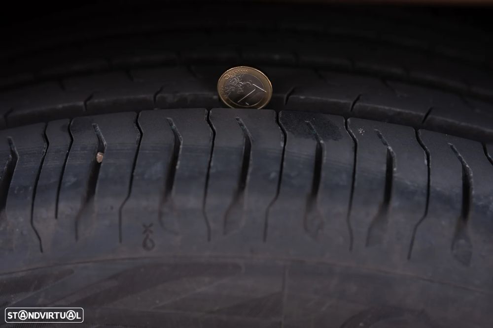 Mercedes-Benz GLA 250 e AMG Line - 20