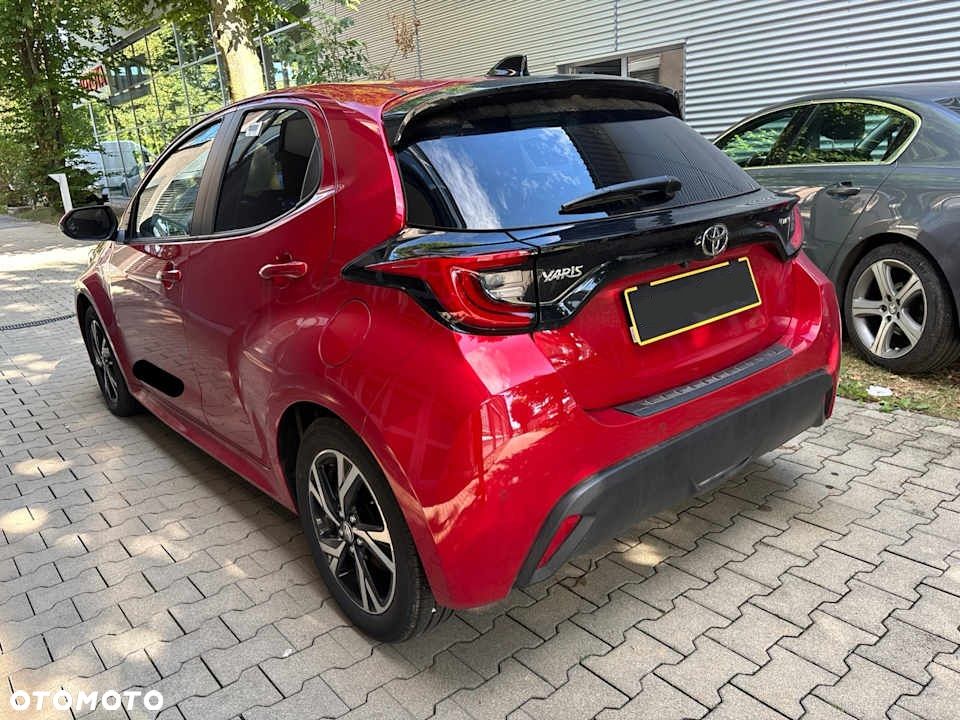 Toyota Yaris - 4