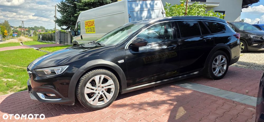 Opel Insignia - 1