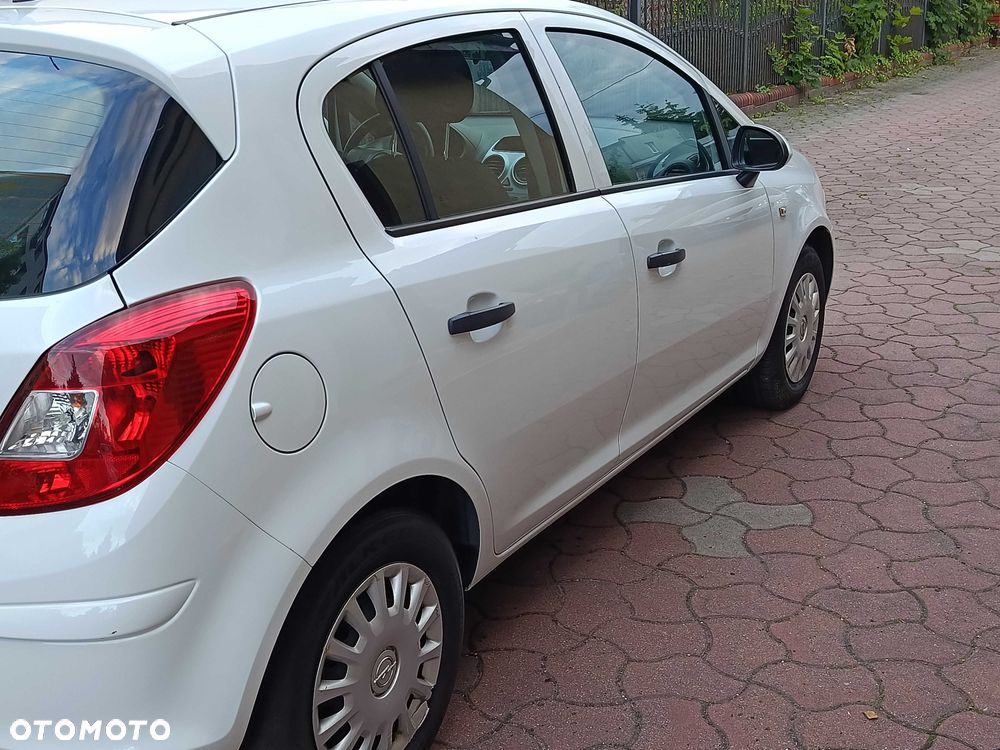 Opel Corsa - 4