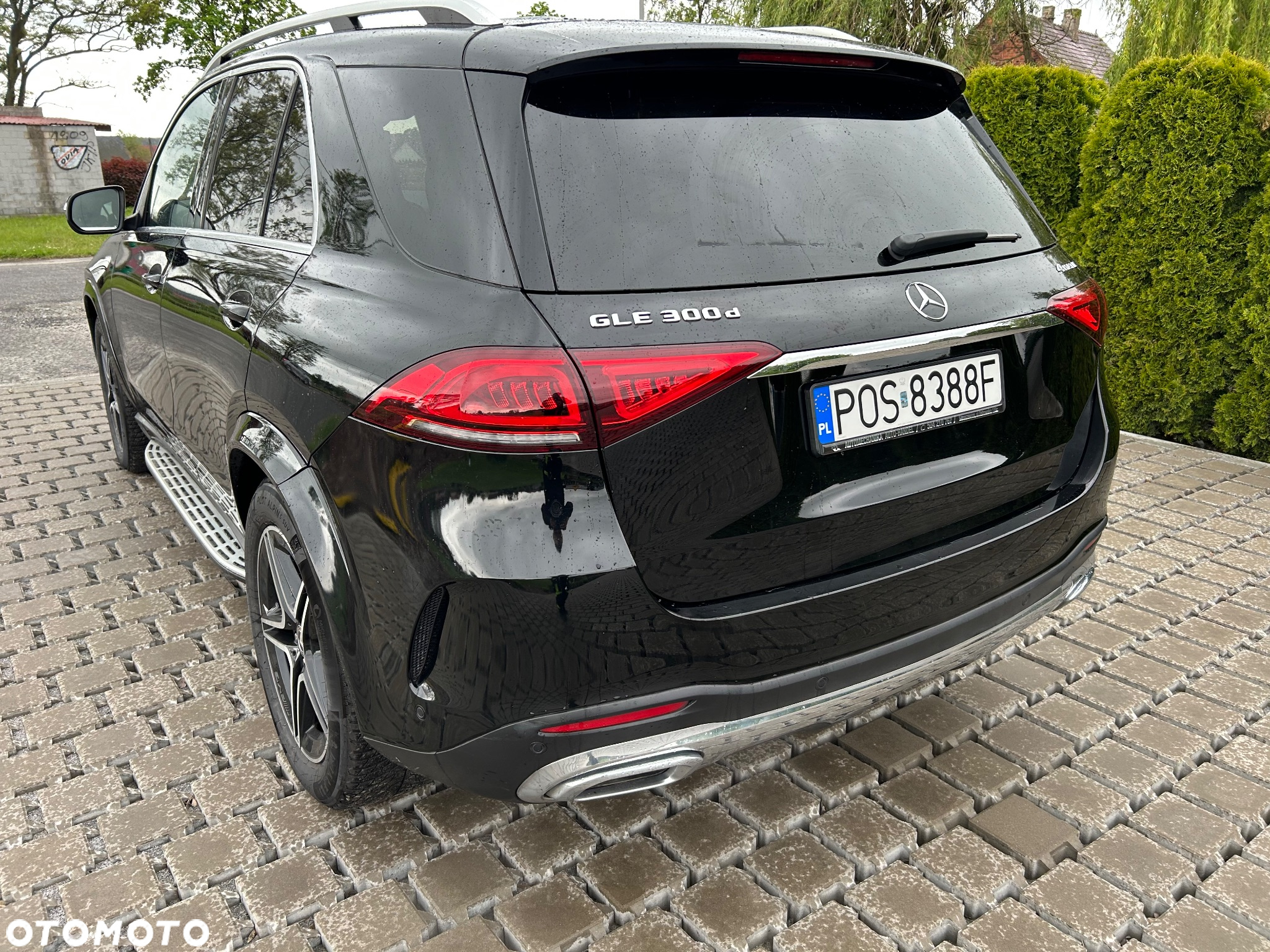 Mercedes-Benz GLE 300 d 4-Matic - 4