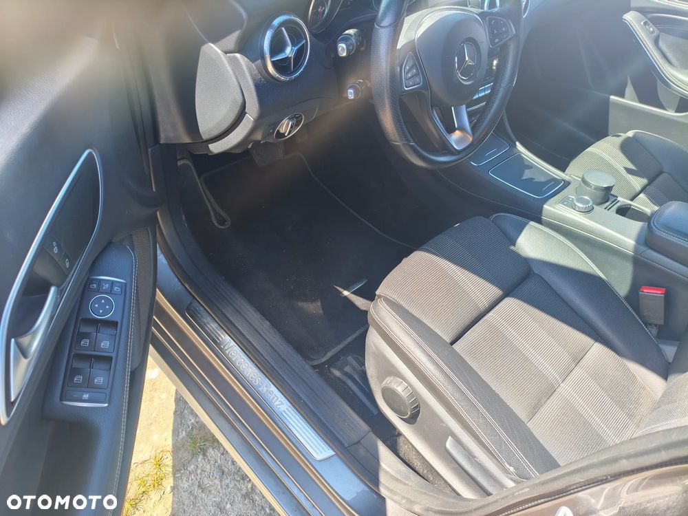 Mercedes-Benz CLA 220 d 7G-DCT - 11