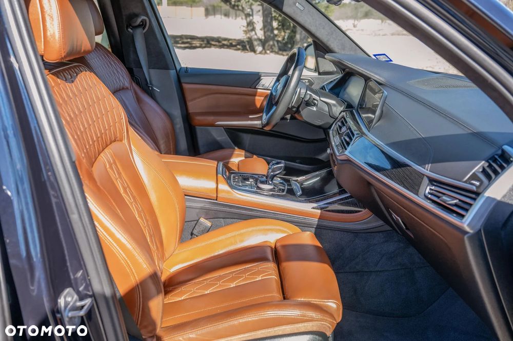 BMW X7 xDrive40i - 22