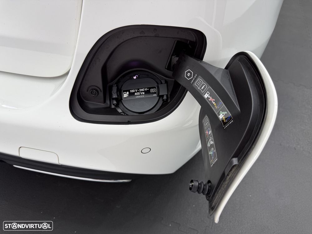 Mercedes-Benz C 300 de T 9G-TRONIC AMG Line - 37