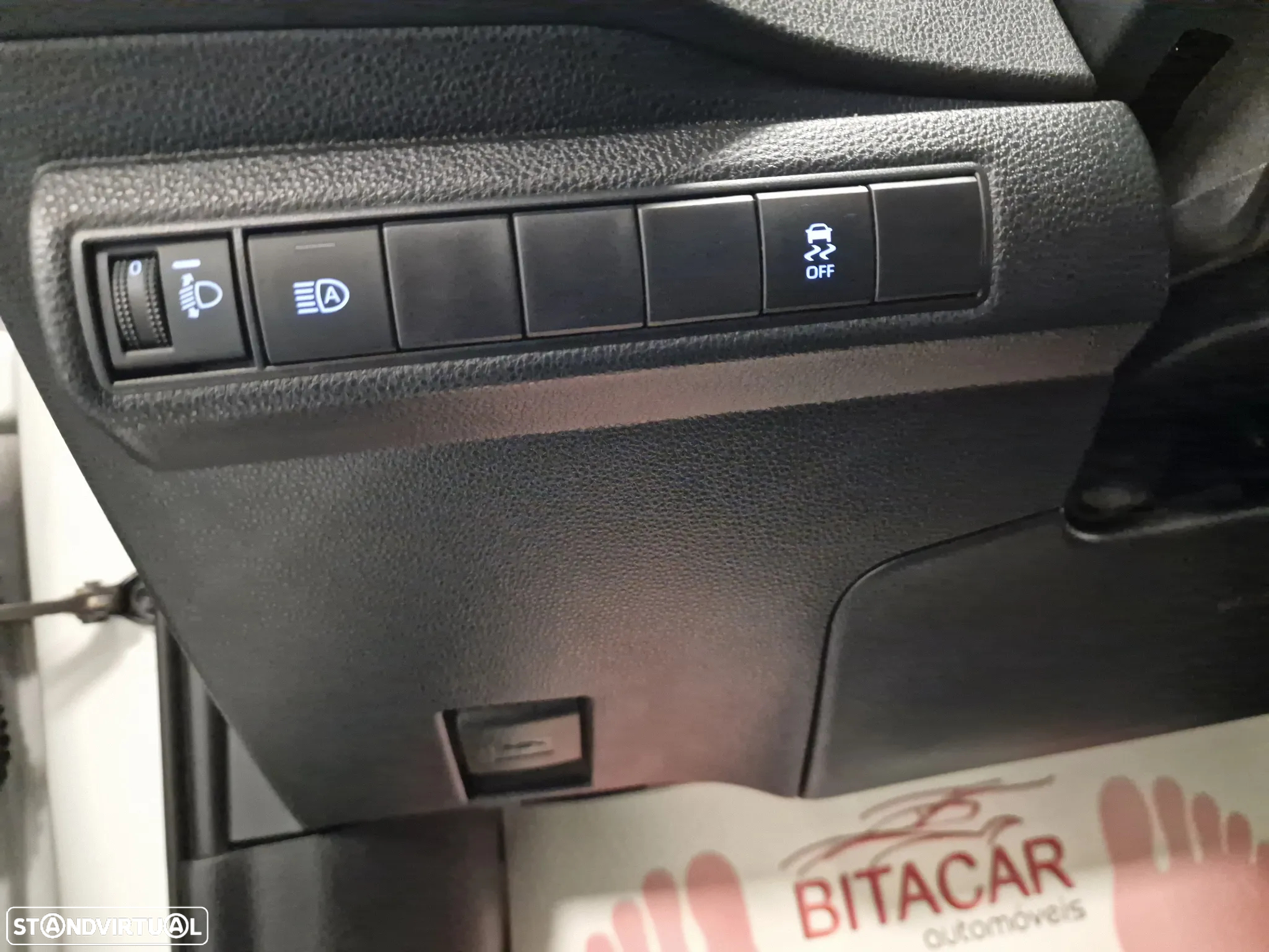 Toyota Corolla Touring Sports 1.8 Hybrid Comfort - 40