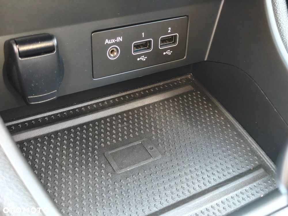 Renault Captur TCe 140 EDC GPF INTENS - 33
