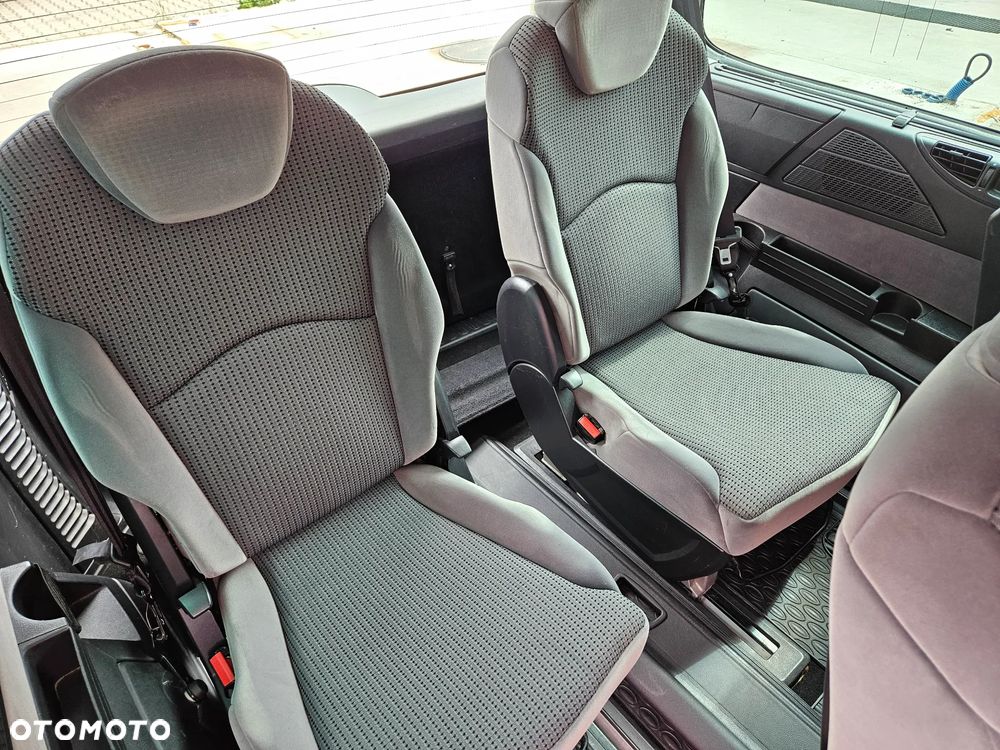Peugeot 807 2.0 HDi Premium - 14