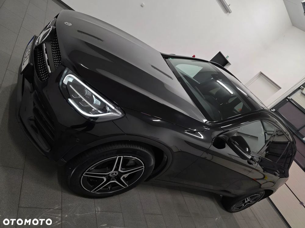 Mercedes-Benz GLC 300 de 4Matic 9G-TRONIC AMG Line Plus - 4