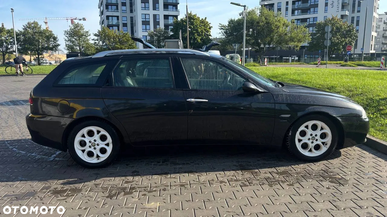 Alfa Romeo 156 1.9 JTD Distinctive - 4