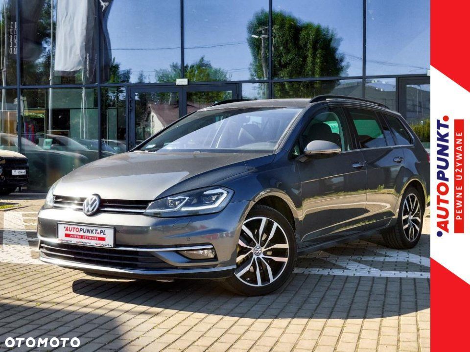 Volkswagen Golf - 1