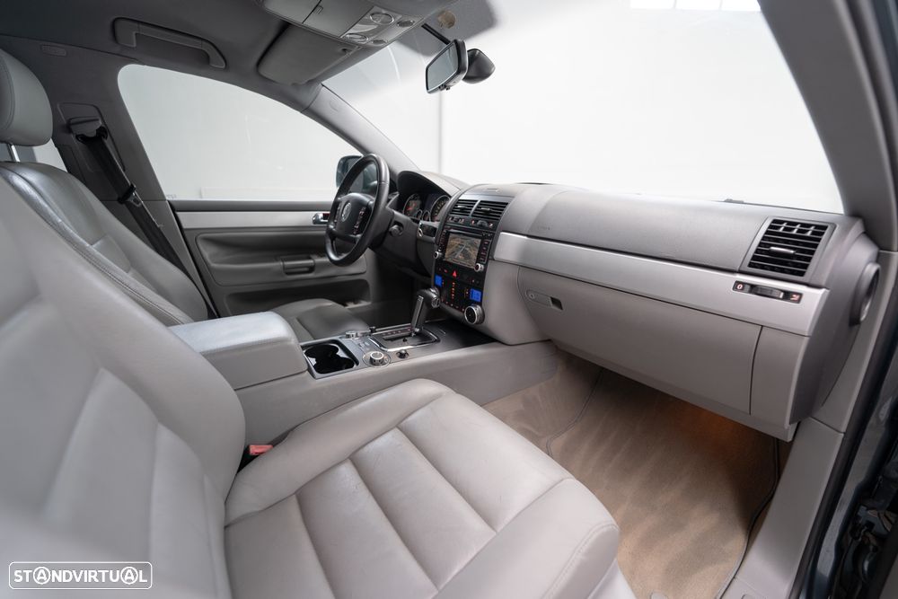 VW Touareg 3.0 TDI V6 Tiptronic - 6