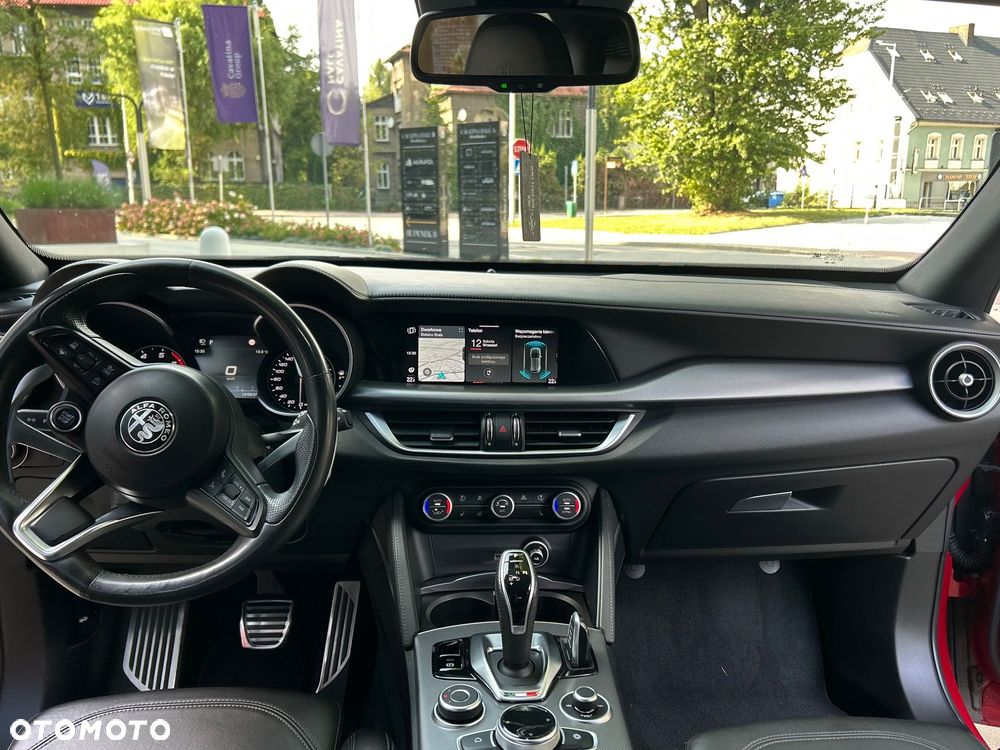Alfa Romeo Stelvio 2.0 Turbo Veloce Q4 - 11