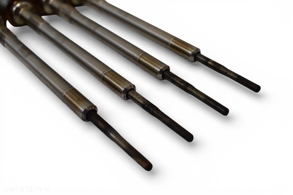 Świeca Żarowa OPEL INSIGNIA A ASTRA J ZAFIRA C 2.0 CDTI 55590467 0103010906 - 3