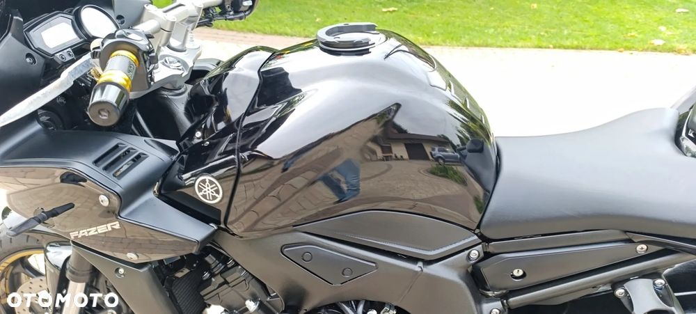 Yamaha FZ - 38