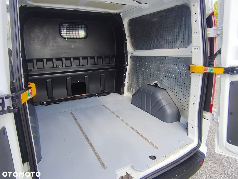 Ford Transit Custom - 36