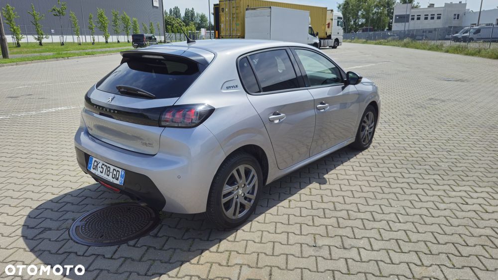 Peugeot 208 PureTech 100 Style - 8