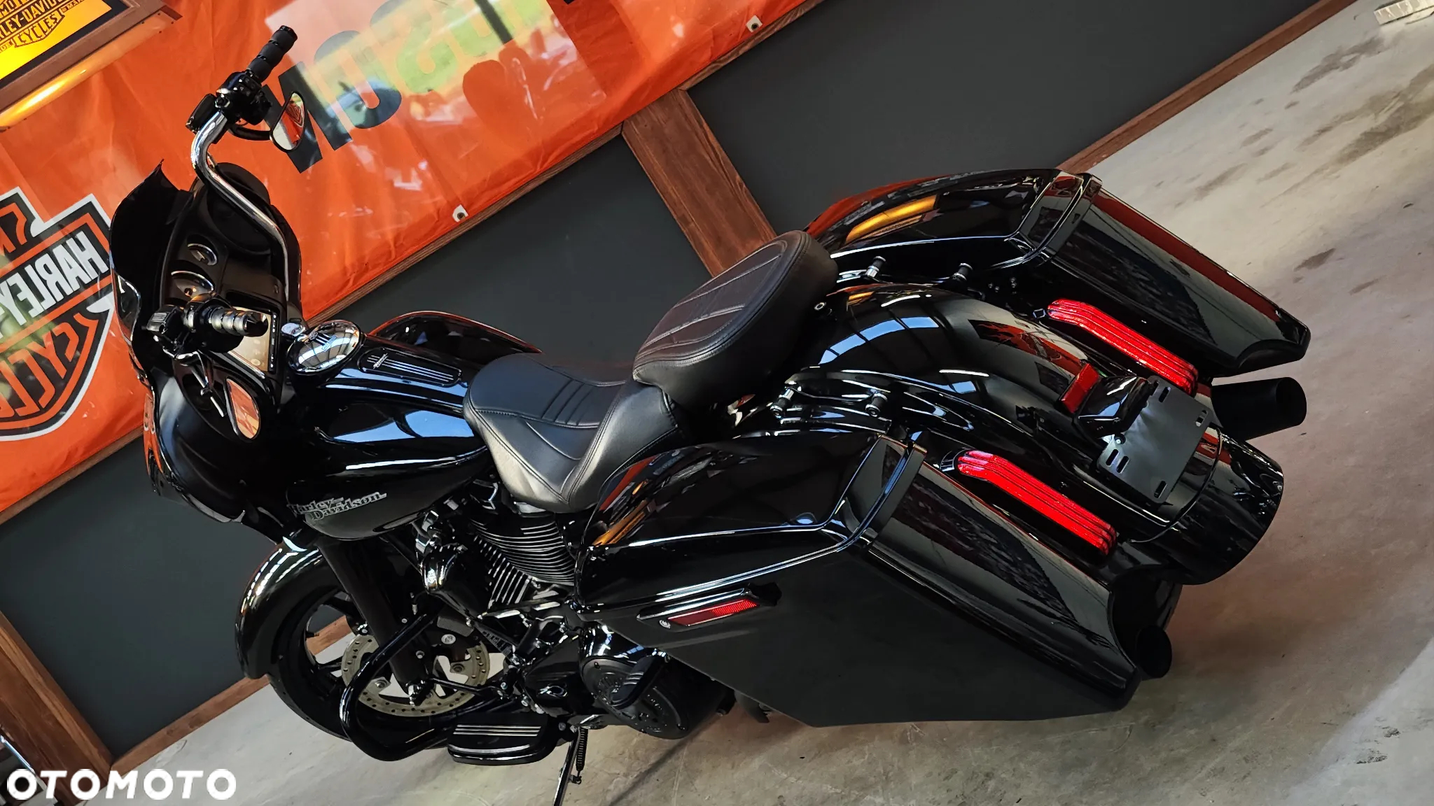 Harley-Davidson Touring Street Glide - 3