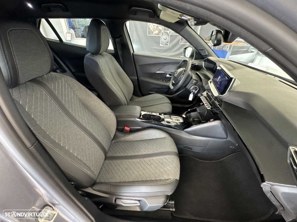 Peugeot 2008 - 14