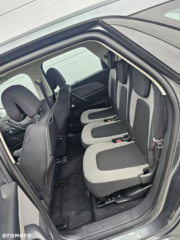 Citroën C4 Picasso PureTech 130 Stop&Start SELECTION - 16