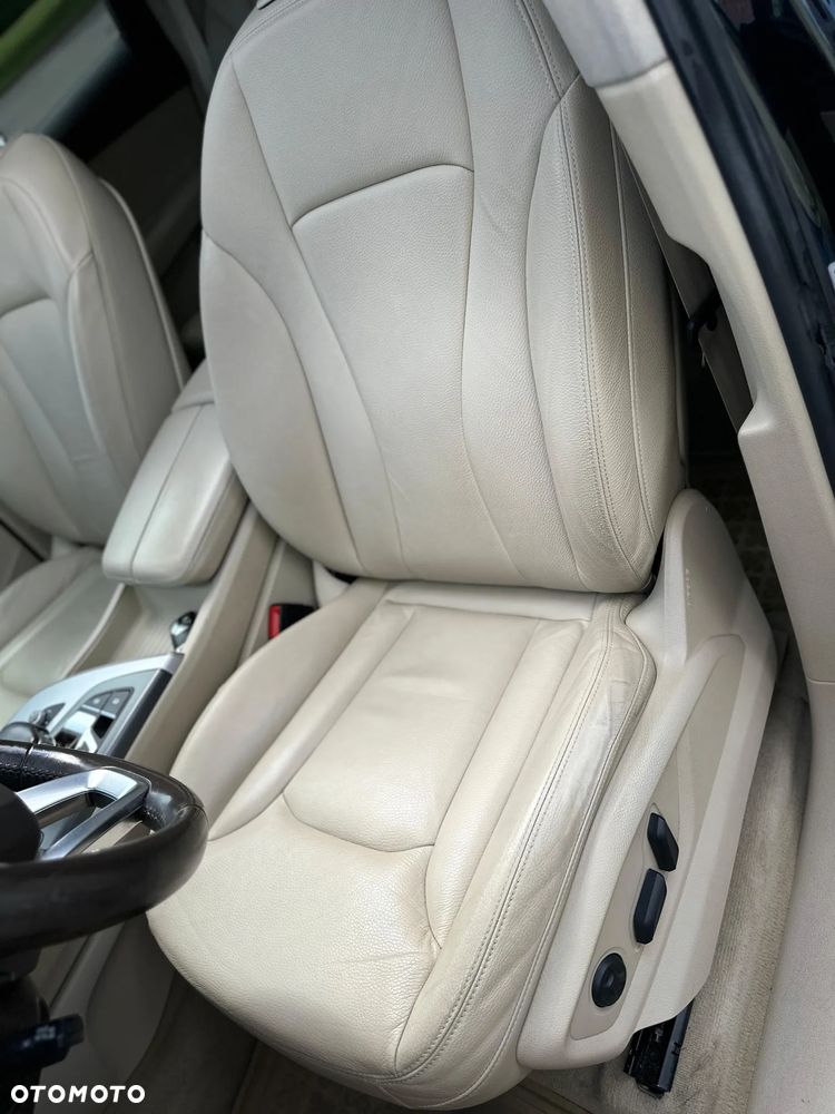 Audi Q7 - 16