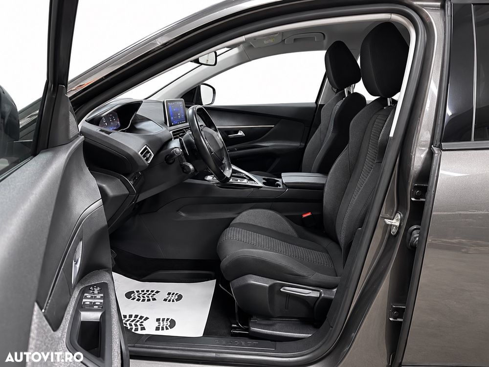 Peugeot 5008 - 9