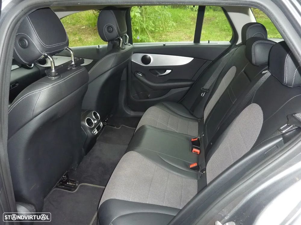 Mercedes-Benz C 300 de Avantgarde - 23